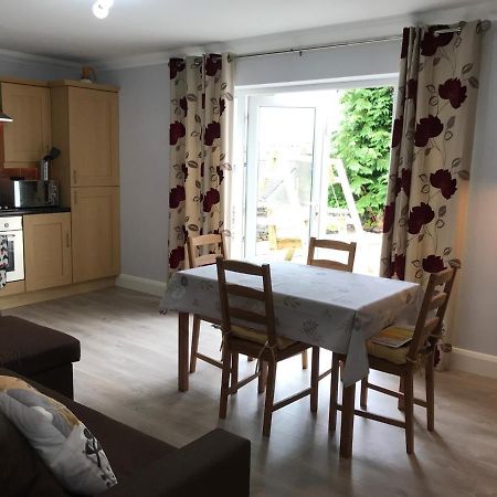 Carney Apartment Ardara Esterno foto