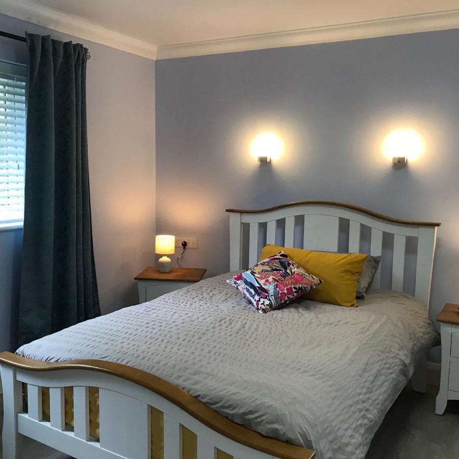 Carney Apartment Ardara Esterno foto