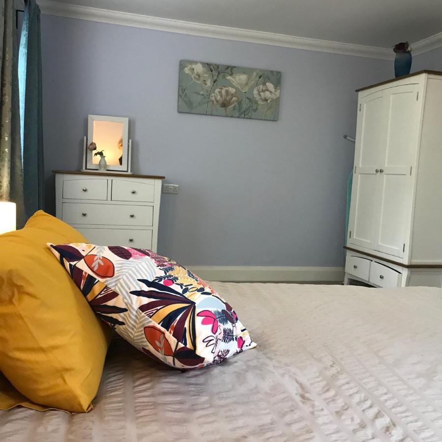 Carney Apartment Ardara Esterno foto